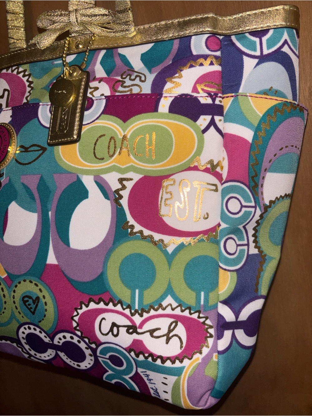 Coach Poppy -F19423 Multicolor Graphic Print Tote /Gold Accents/crossbody strap - Picture 5 of 17